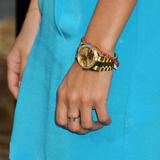 th_43225_celebrity_paradise.com_TheElder_AT13_122_142lo.jpg