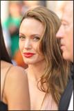 th_48929_Celebutopia-Angelina_Jolie-Inglourious_Basterds_premiere-147_122_150lo.jpg