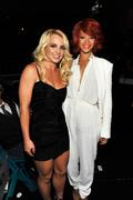 th_149970122_Rihanna2011BillboardMusicAwardsAfterShow22.5.2011_11_122_157lo.jpg
