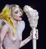 th_68872_KUGELSCHREIBER_Lady_Gaga_performs_live_at_MGM_Grand_Hotel39_122_201lo.jpg