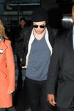Robert Pattinson Th_48452_Preppie_-_Kristen_Stewart_and_Robert_Pattinson_fly_into_LAX_Airport_-_Nov._23_2009_5166_122_251lo