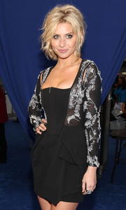 Alyson Michalka sexy cleavage People's Choice Awards
