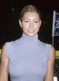 th_64136_2001_Summer_Catch_Premiere_Jessica_Biel_776_122_416lo.jpg