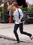 th_54825_Preppie_-_Julianne_Moore_out_and_about_in_New_York_City_-_September_24_2009_937_122_576lo.jpg