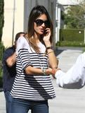 th_62909_celebrity_paradise.com_TheElder_AlessandraAmbrosio2011_04_01_outandaboutinLosAngeles32_122_81lo.jpg