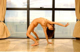 Anahi-master-of-yoga-l4epimng2r.jpg