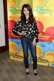 http://img270.imagevenue.com/loc549/th_54112_Selena_Gomez_2009-05-30_-_Disney_5_ABC_Television_Group_Summer_Press_Junket_273_122_549lo.jpg
